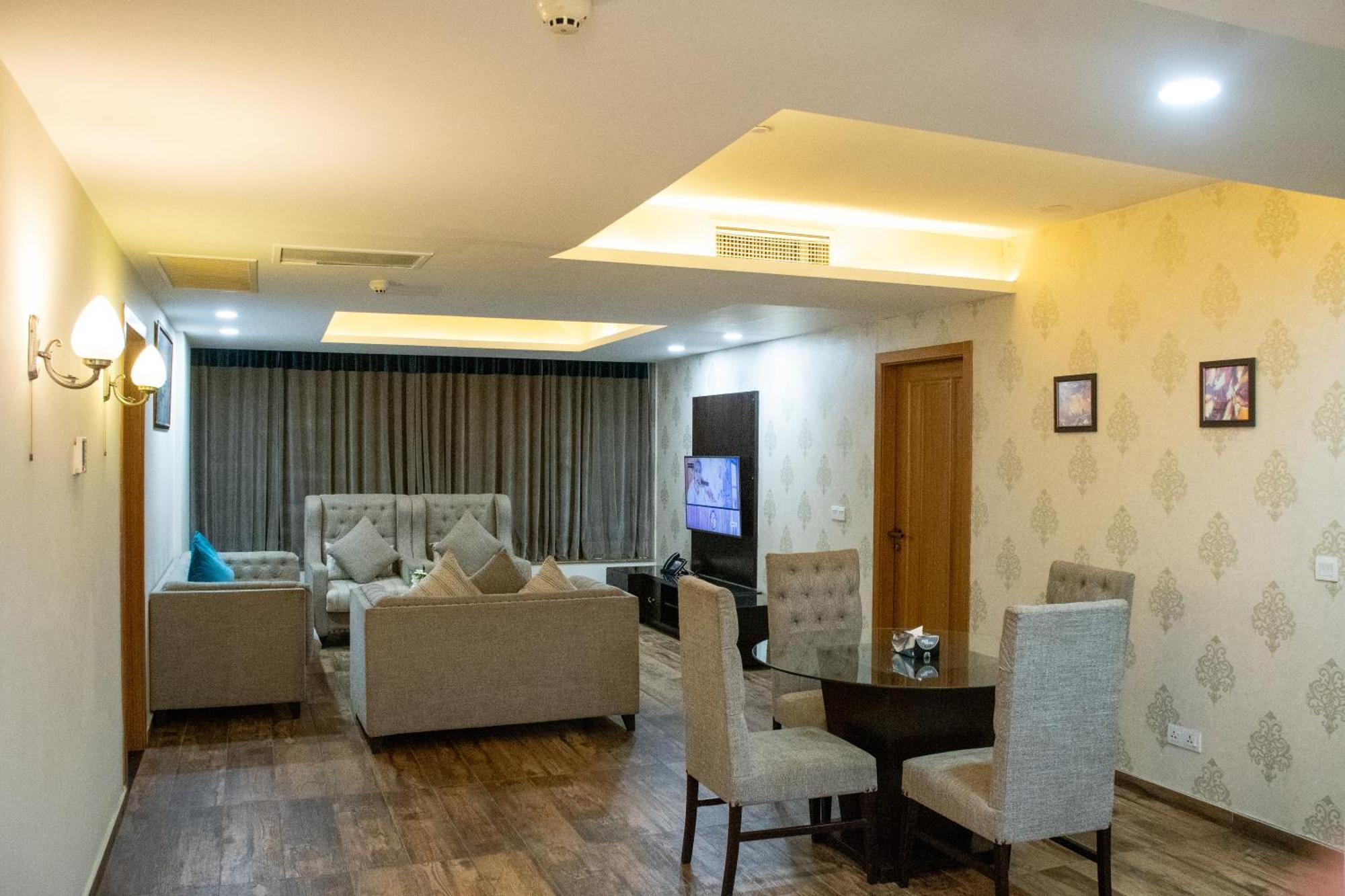 Centaurus Hotel Suites Islamabad Ngoại thất bức ảnh